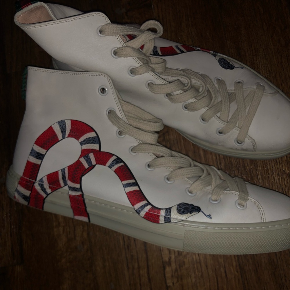 Gucci High Top sneakers
